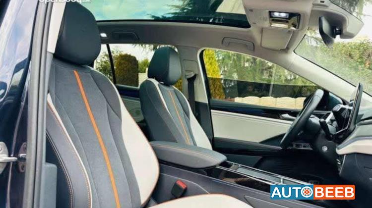 فولكس فاجن ID 6 2022