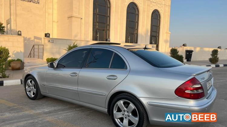 Mercedes Benz E200 2003