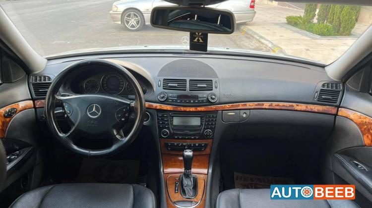 Mercedes Benz E200 2003