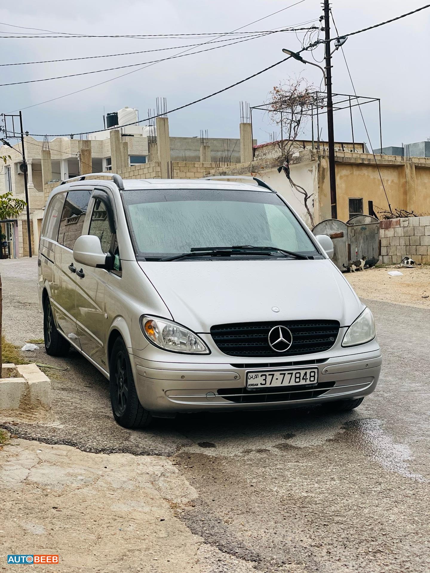 ميني فان مرسيدس بنز 2009