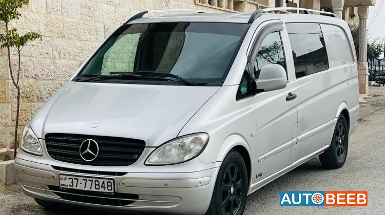 ميني فان مرسيدس بنز 2009