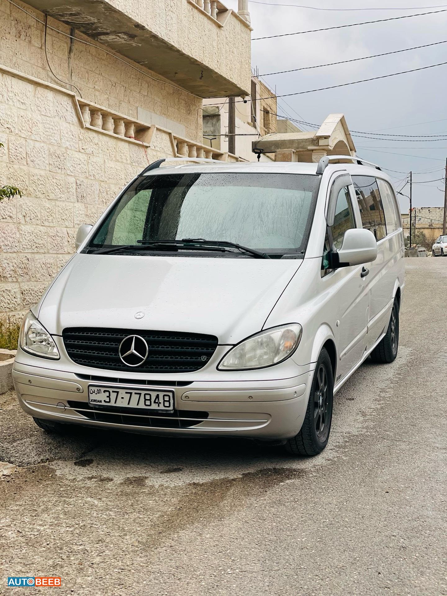 ميني فان مرسيدس بنز 2009