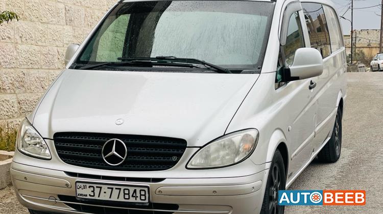 ميني فان مرسيدس بنز 2009