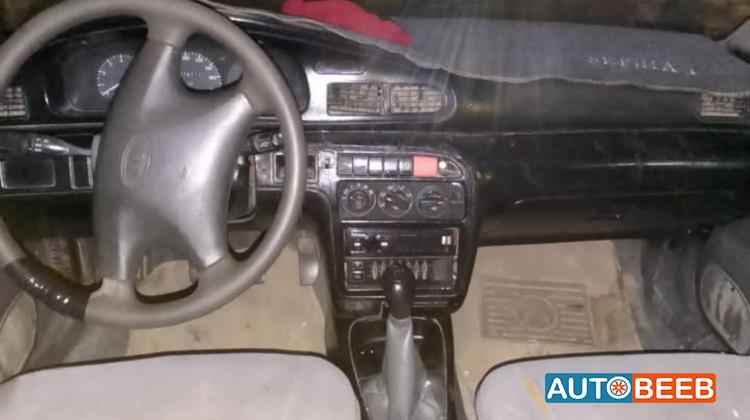 كيا سيفيا 1995