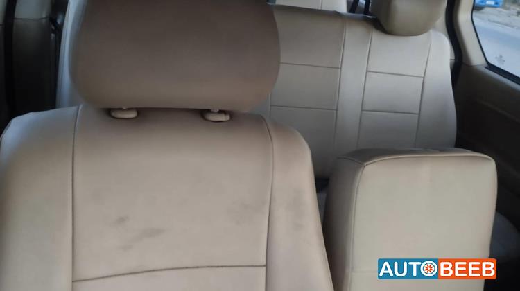 Minivan Hyundai 2013