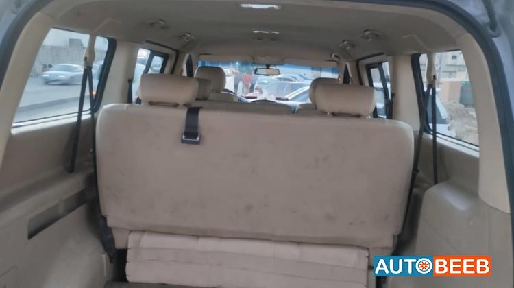 Minivan Hyundai 2013