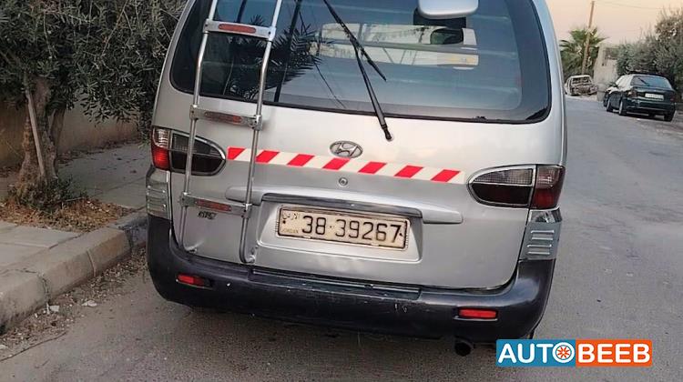 ميني باص هيونداي 2003