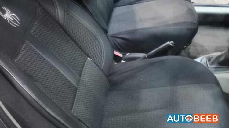 رينو كليو 2004