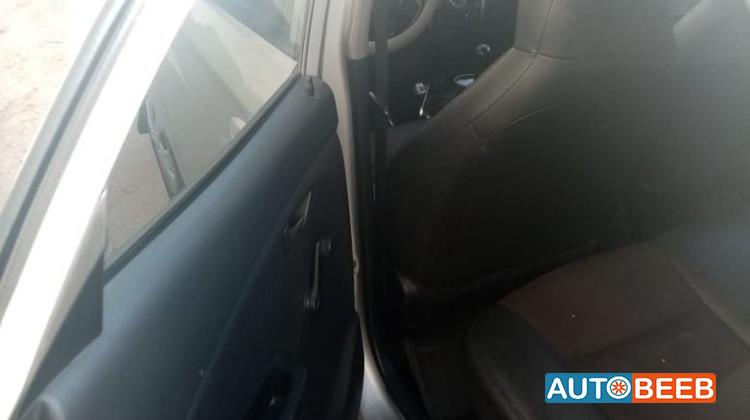 هيونداي ايون 2013