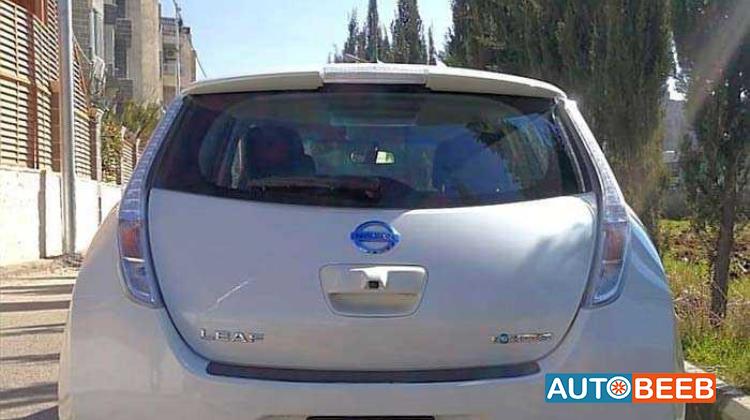 نيسان ليف 2017