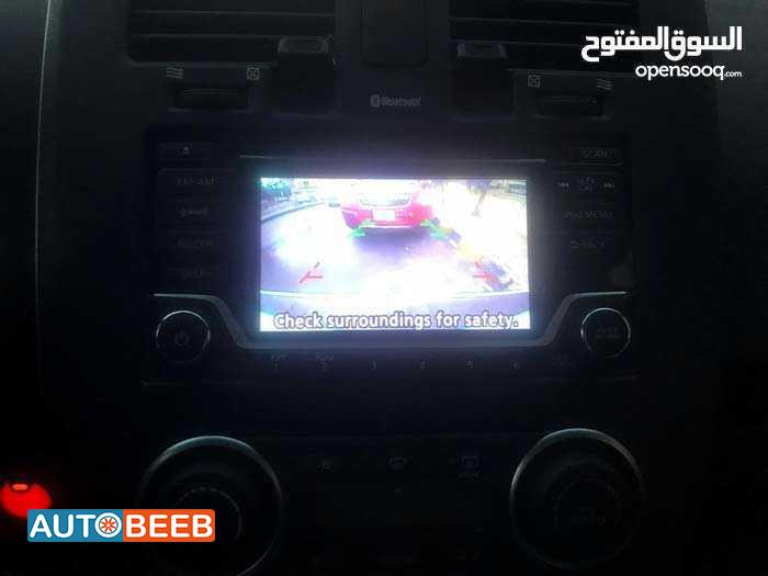 نيسان ليف 2017