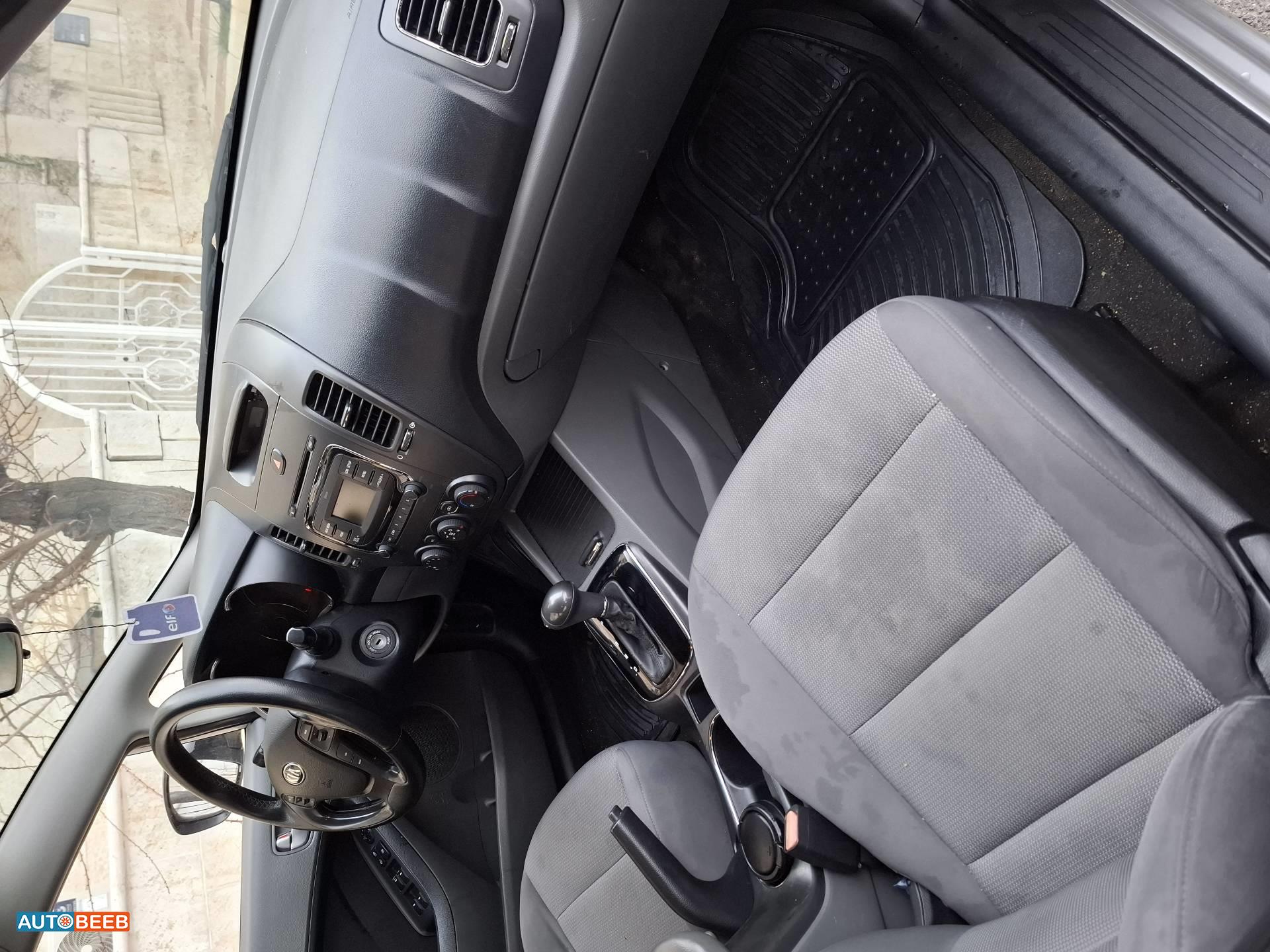 كيا سيراتو 2017