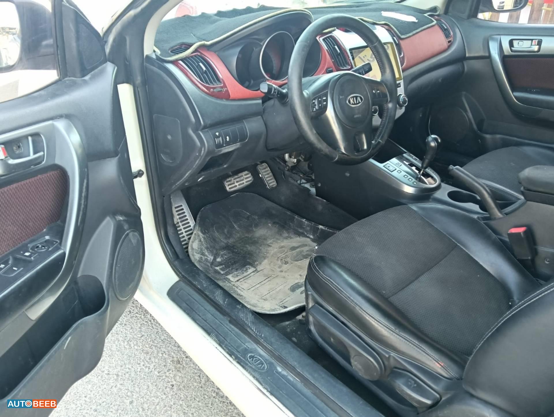 كيا فورتي 2010