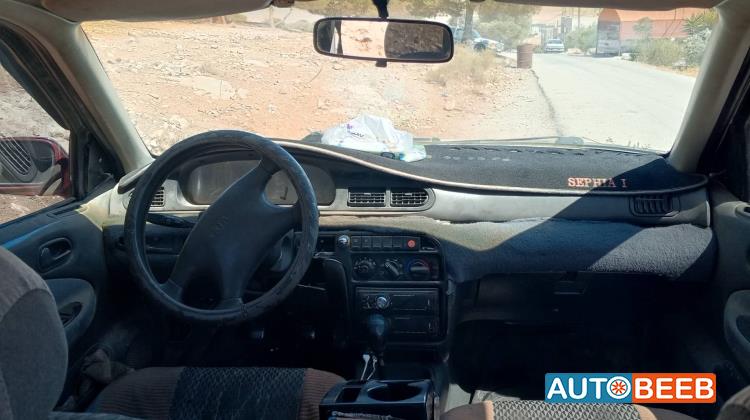 كيا سيفيا 1995