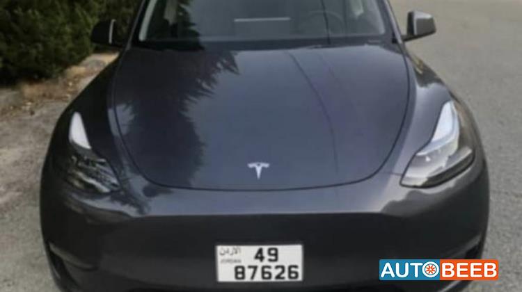 Tesla Y 2023