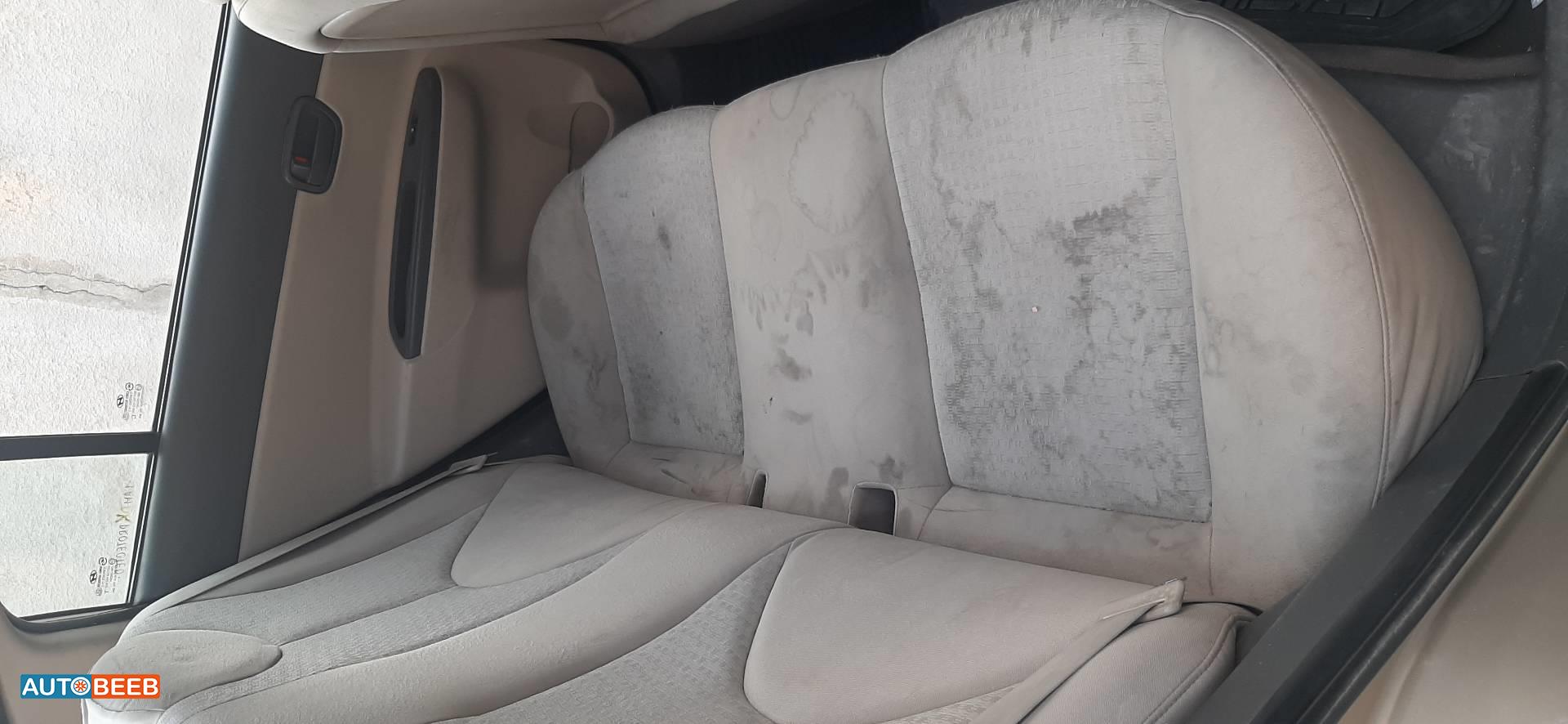 هيونداي اكسنت 2010