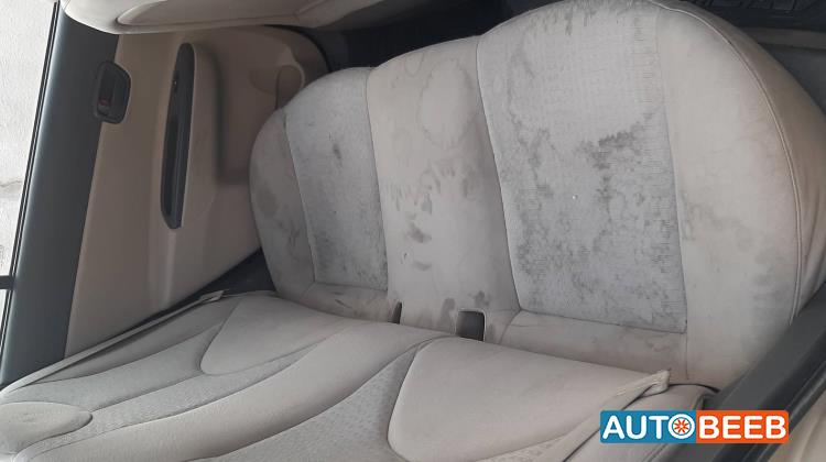 هيونداي اكسنت 2010