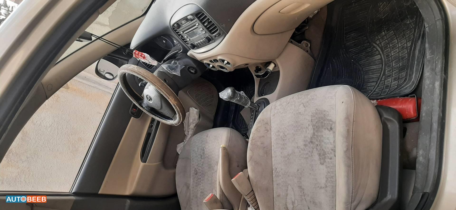 هيونداي اكسنت 2010