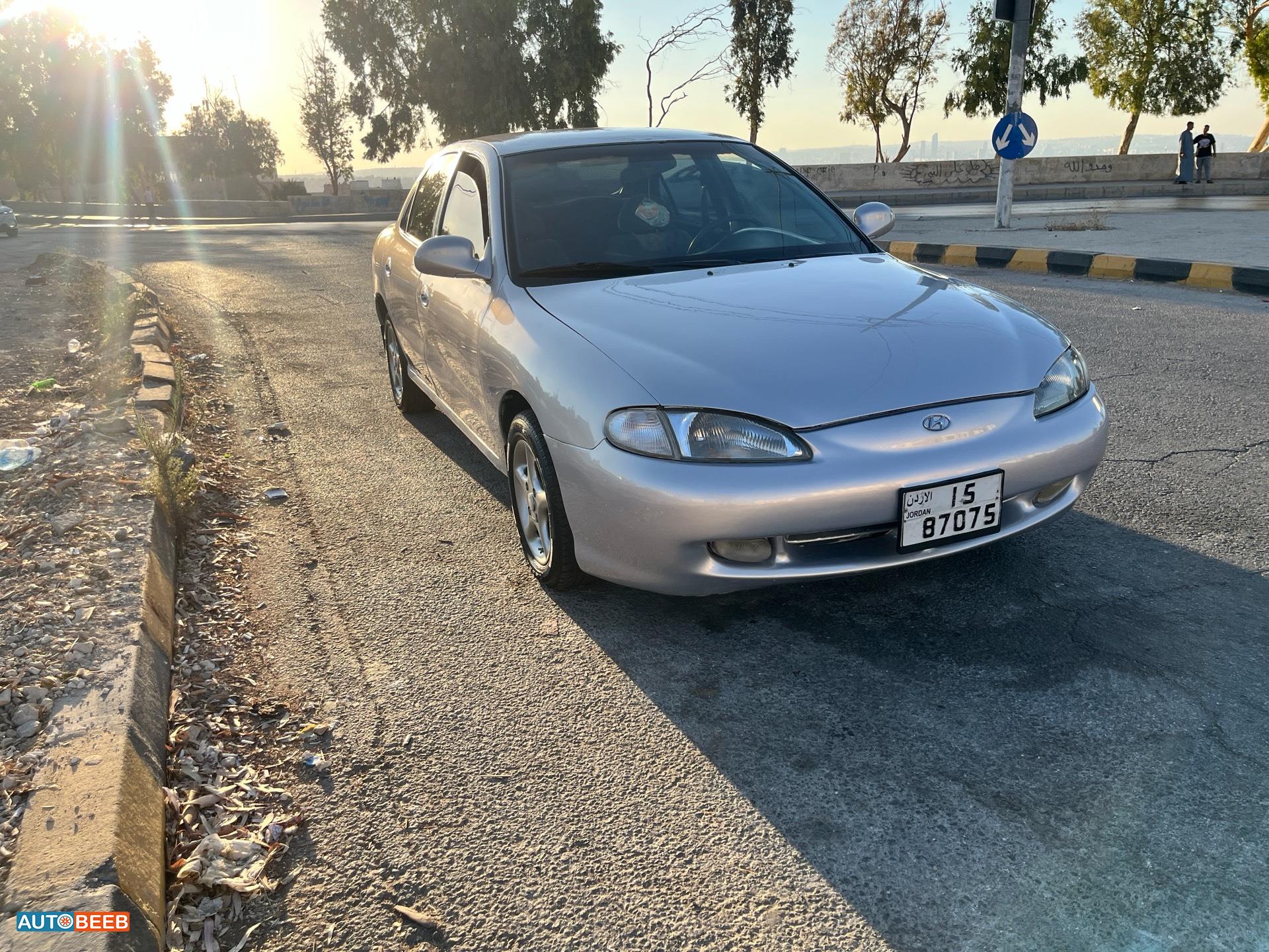 هيونداي افانتي 1995