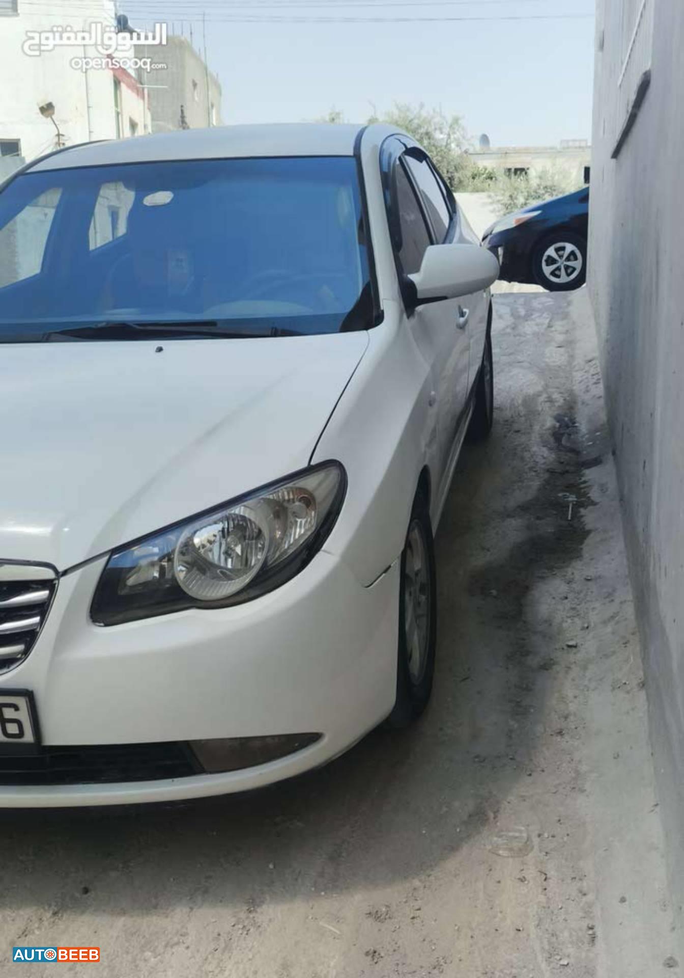 هيونداي افانتي 2010