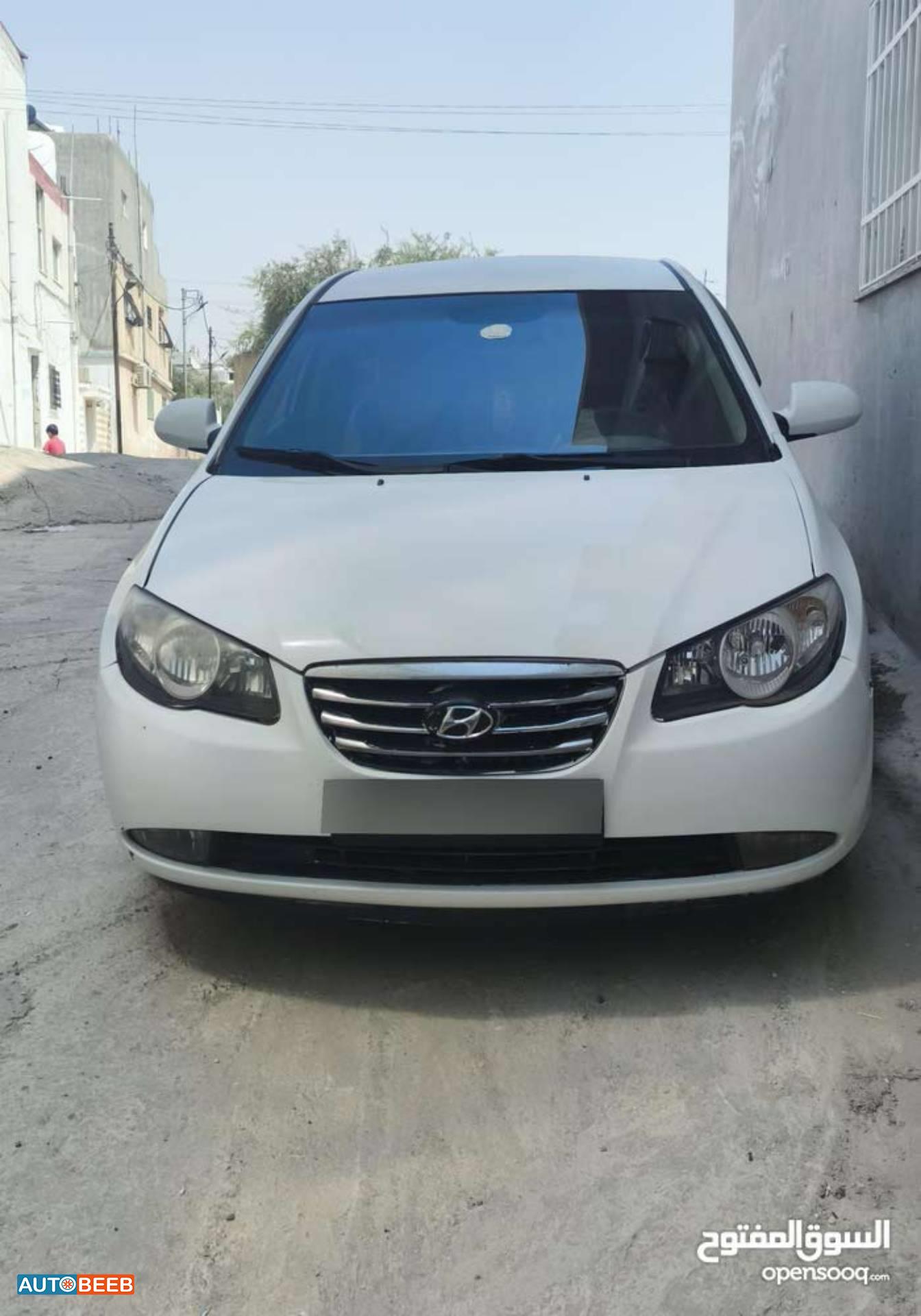 هيونداي افانتي 2010