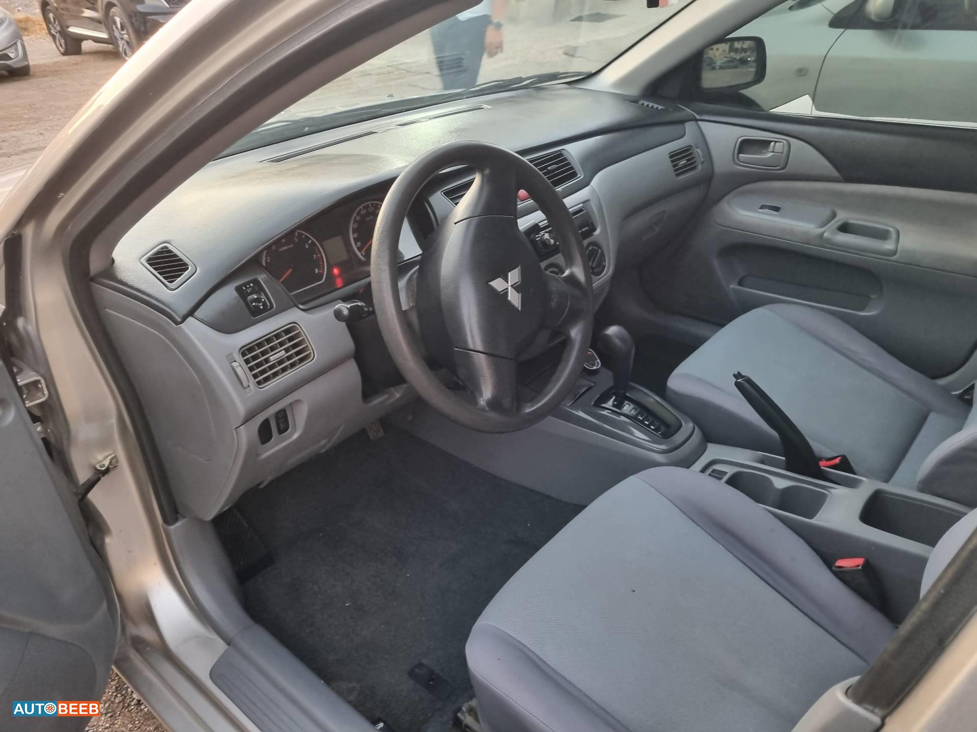 ميتسوبيشي لانسر 2012