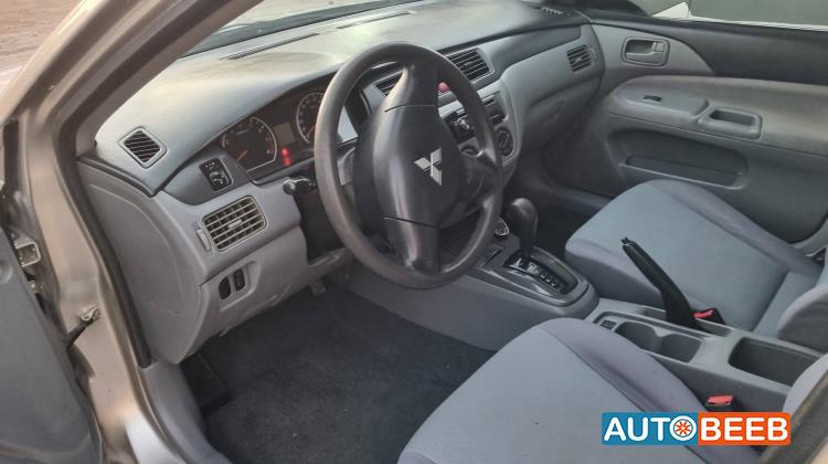 ميتسوبيشي لانسر 2012