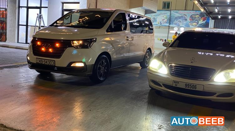 ميني باص هيونداي 2014