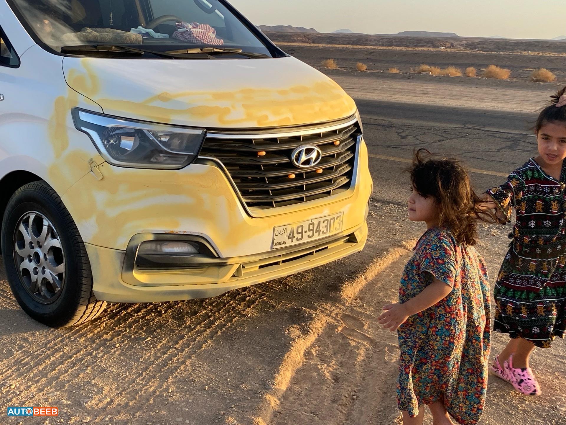 ميني باص هيونداي 2014