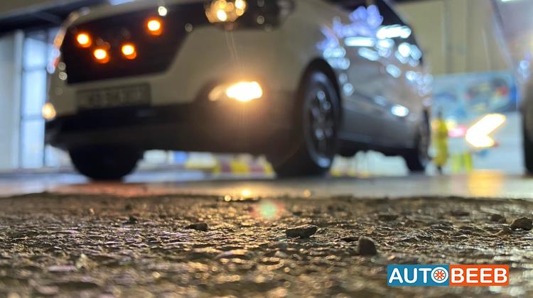 ميني باص هيونداي 2014