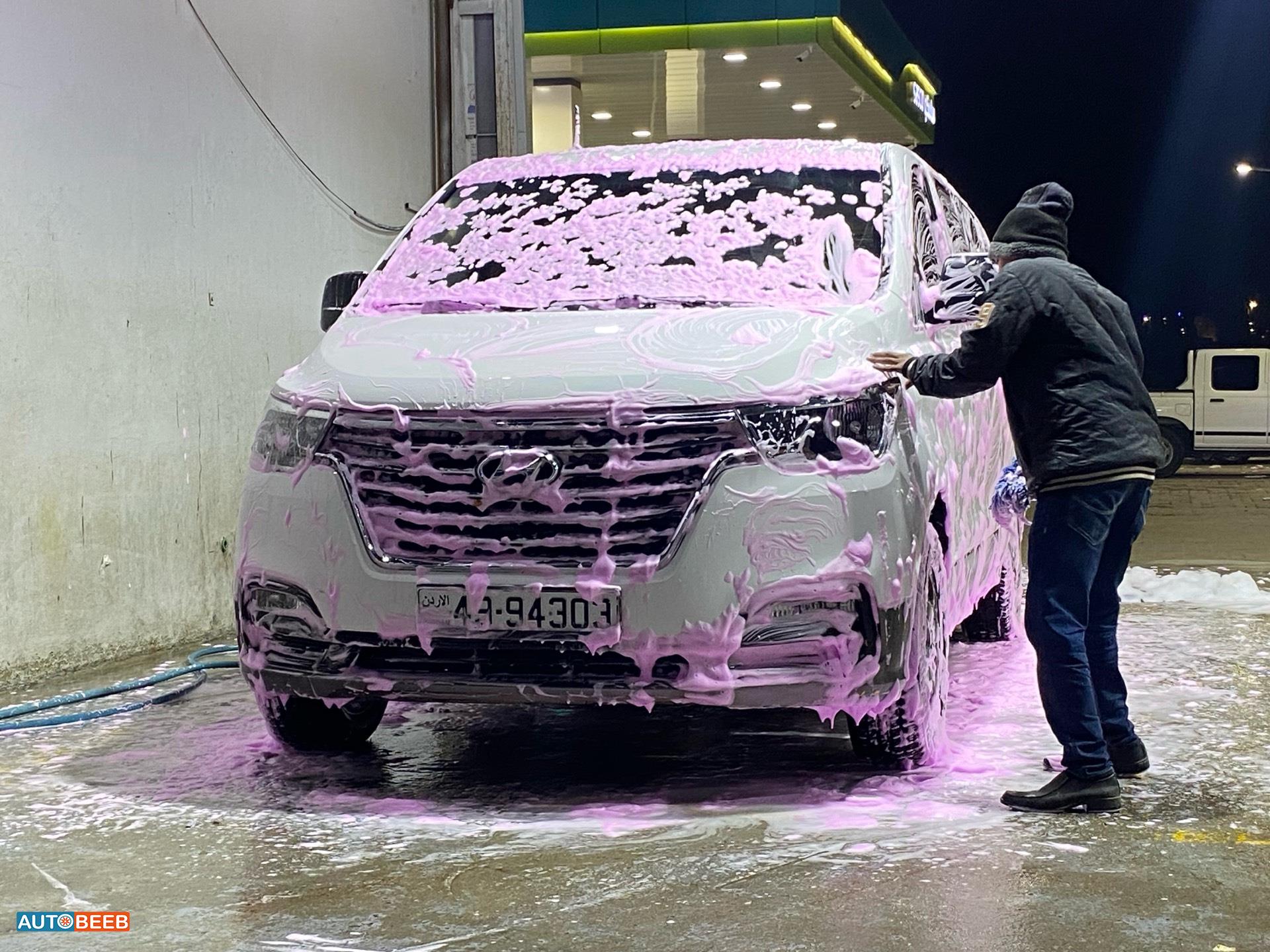 ميني باص هيونداي 2014