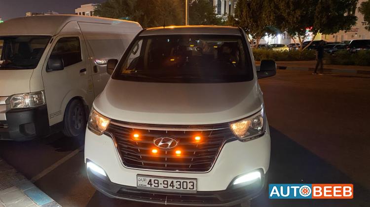 ميني باص هيونداي 2014