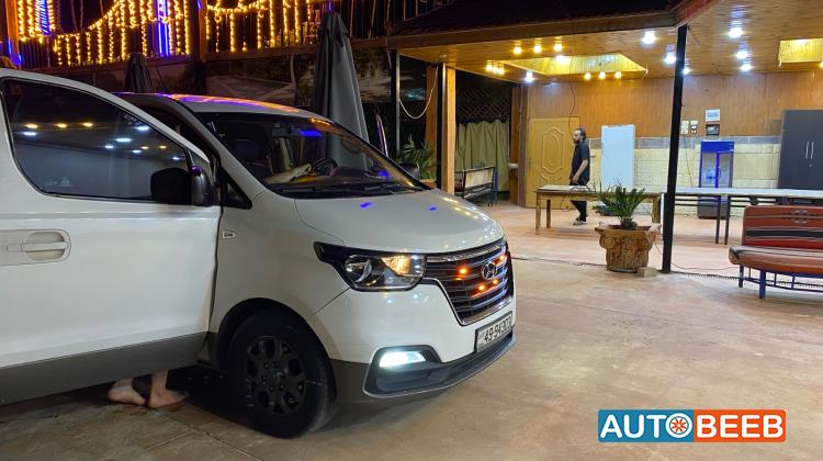 ميني باص هيونداي 2014