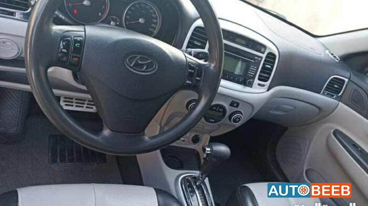 Hyundai Verna 2011