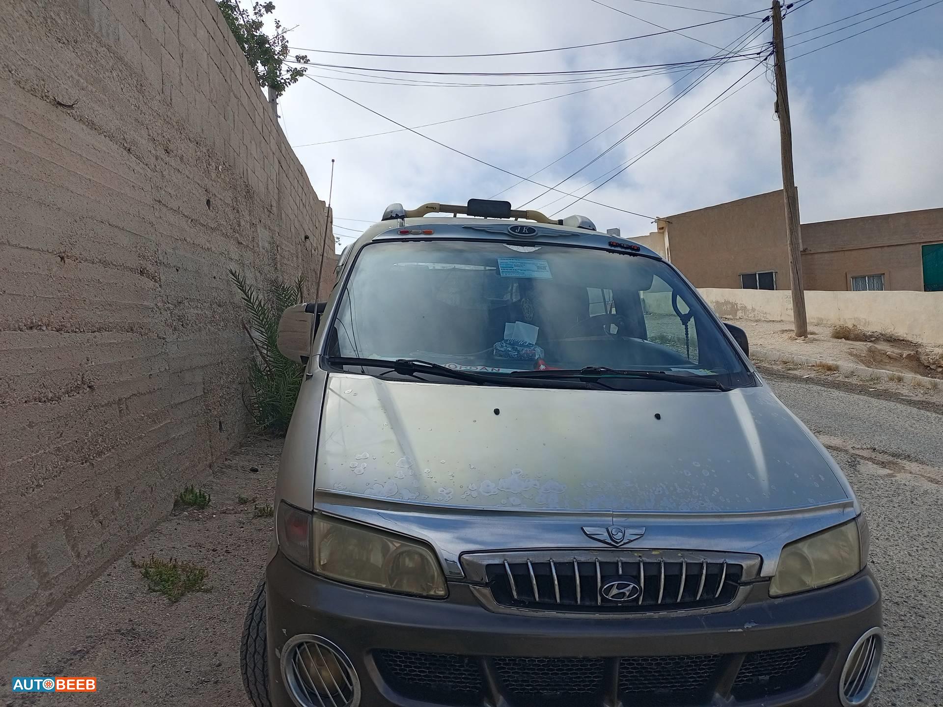 ميني باص هيونداي 2000