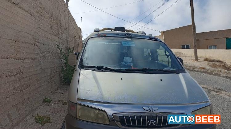 ميني باص هيونداي 2000