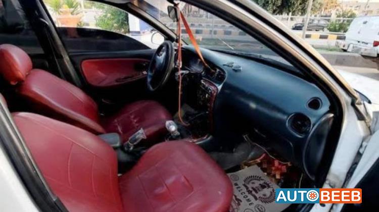 هيونداي افانتي 1997