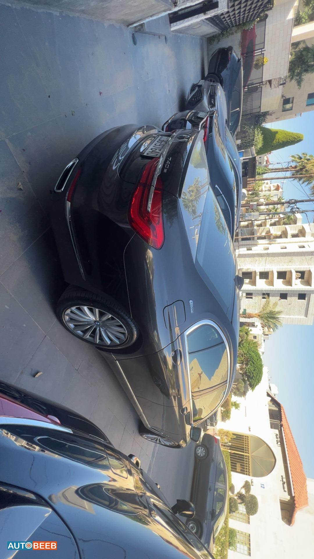 بي ام دبليو 740 2017