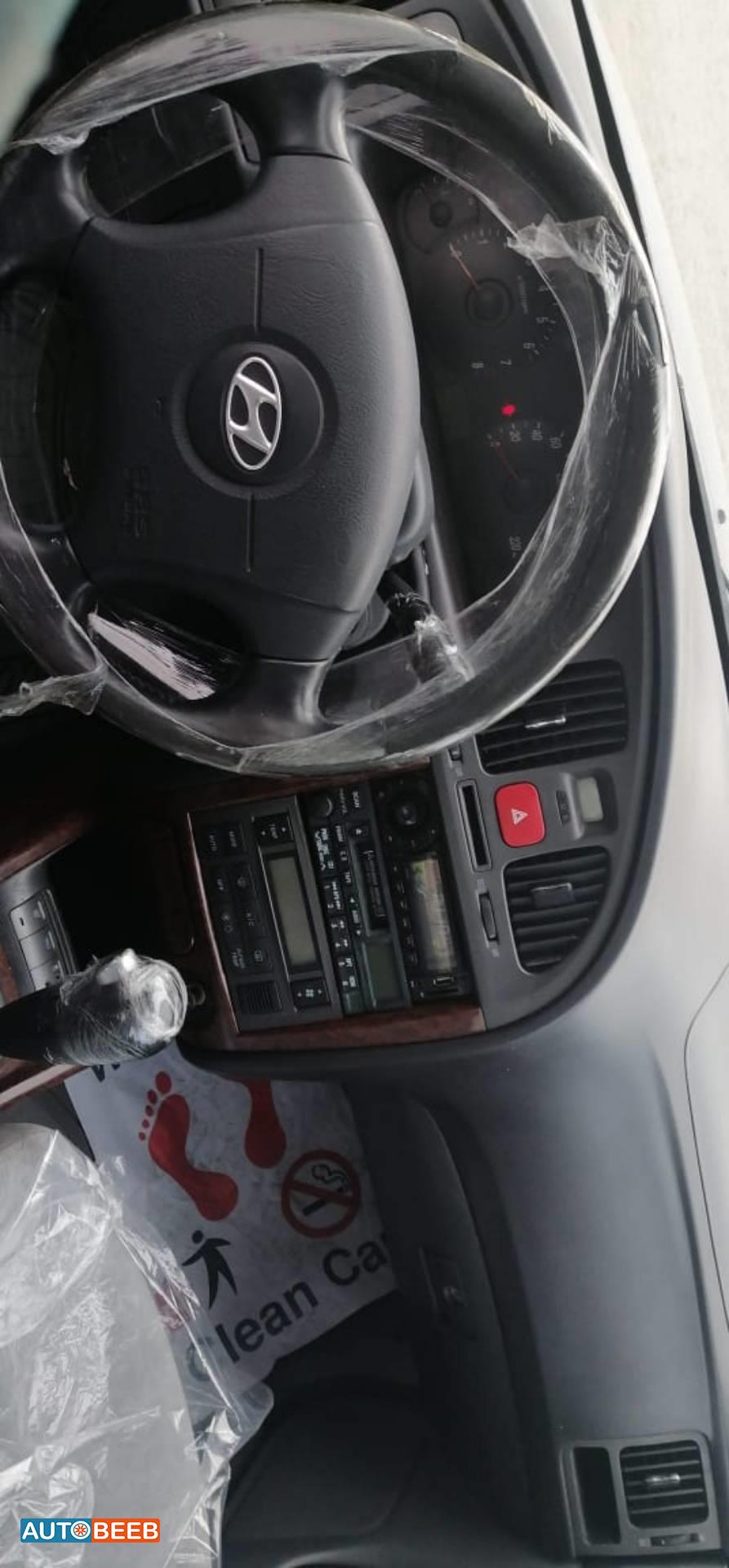 هيونداي افانتي 2004