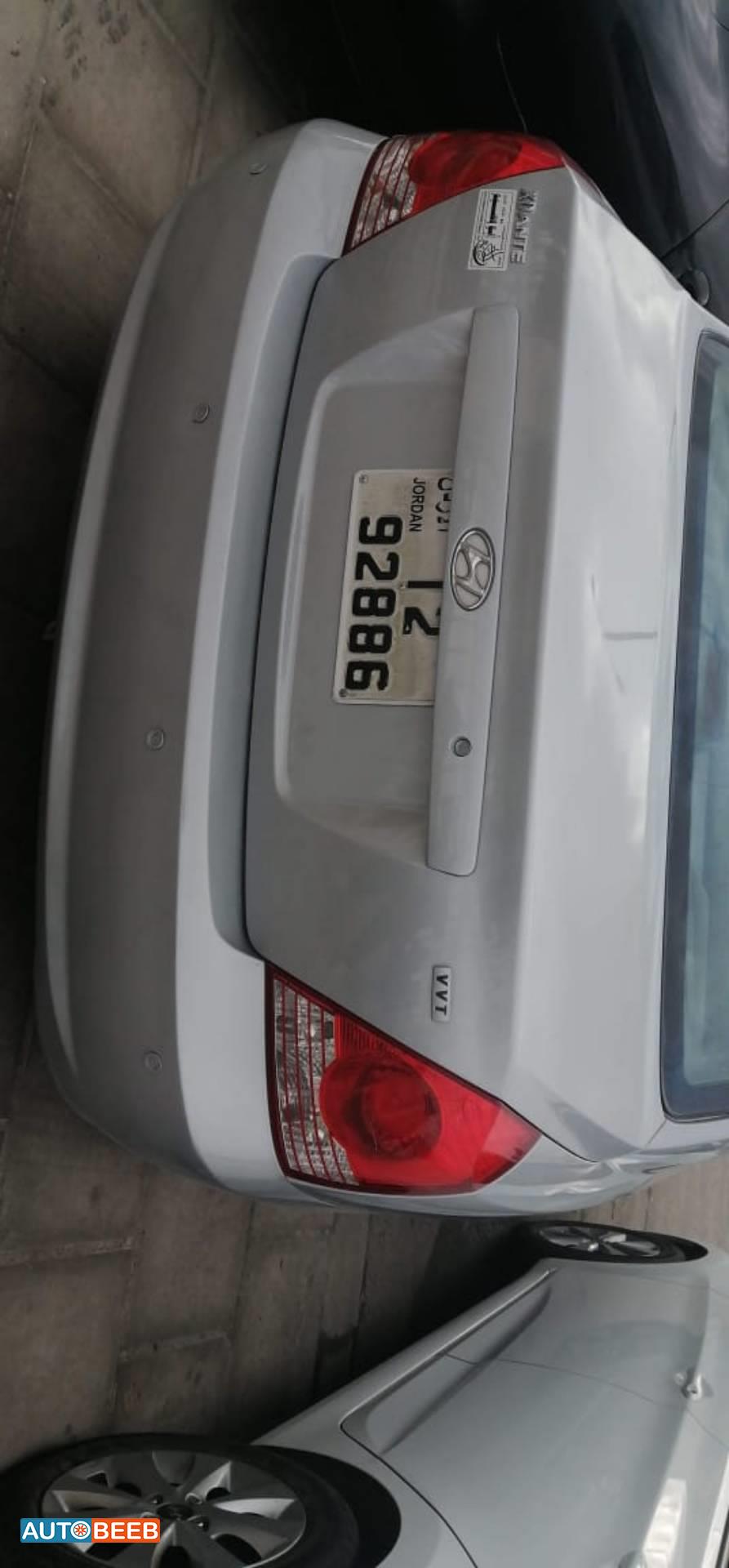 هيونداي افانتي 2004