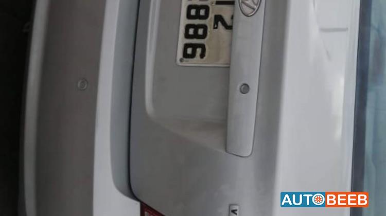 هيونداي افانتي 2004