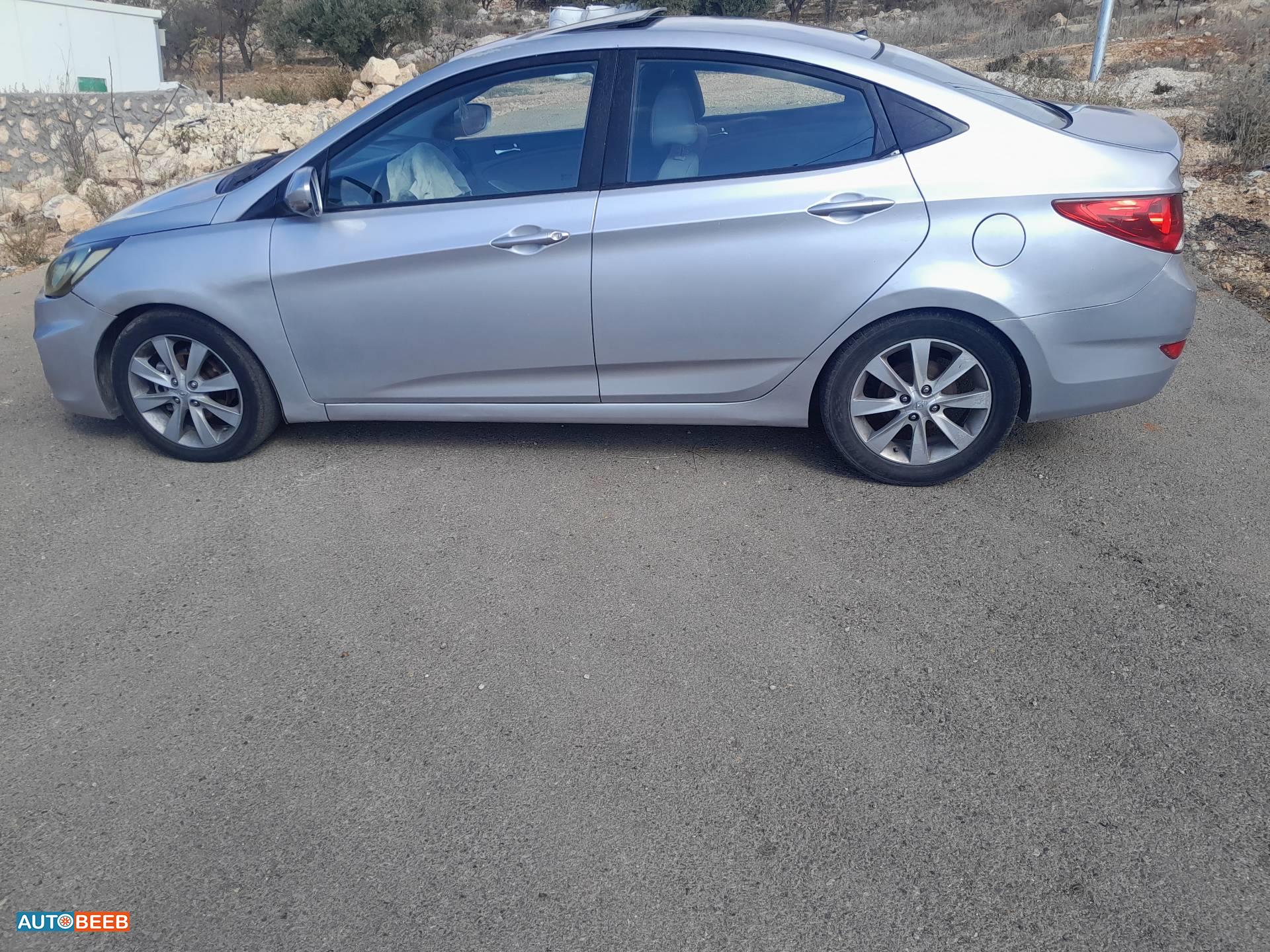 هيونداي اكسنت 2011