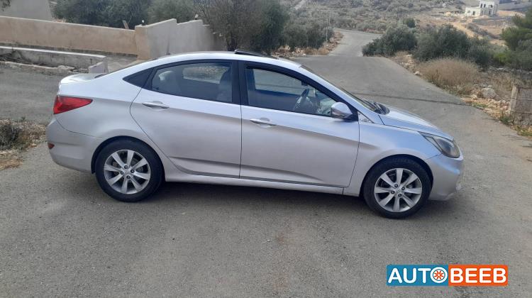 هيونداي اكسنت 2011