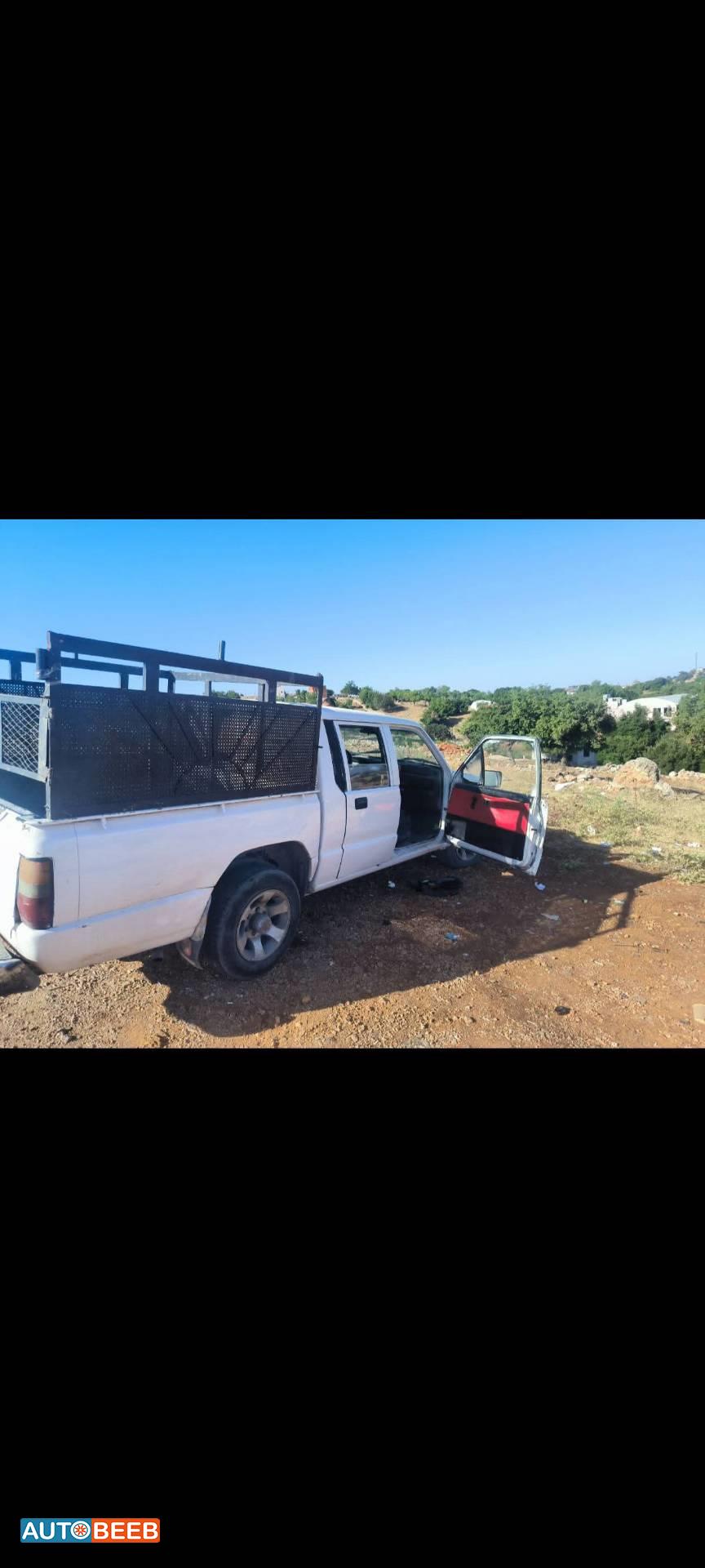 ميتسوبيشي L200 1988