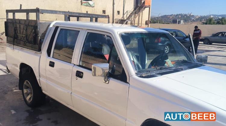 ميتسوبيشي L200 1988