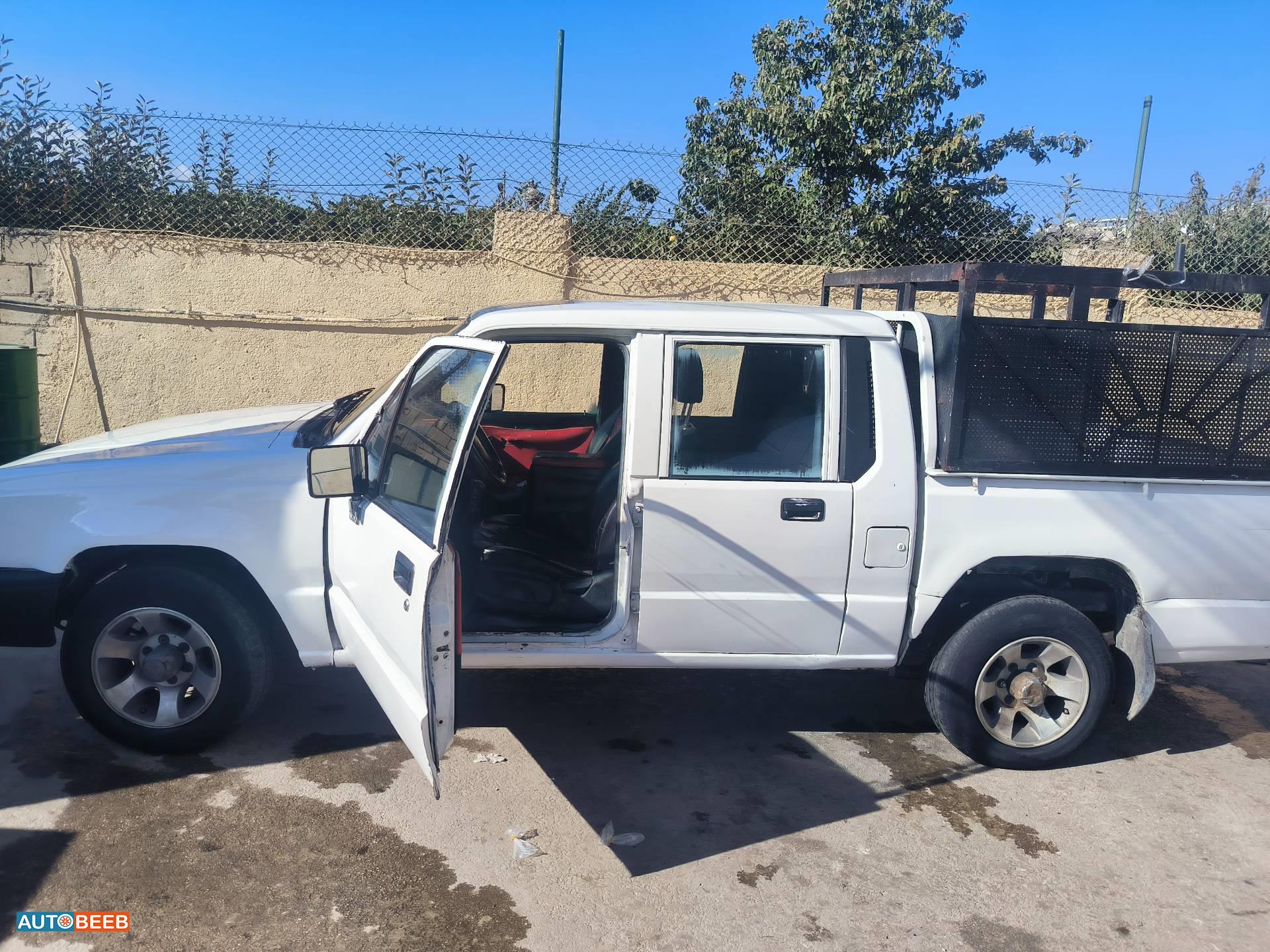 ميتسوبيشي L200 1988