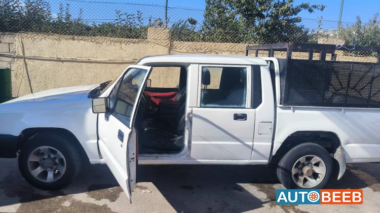 ميتسوبيشي L200 1988