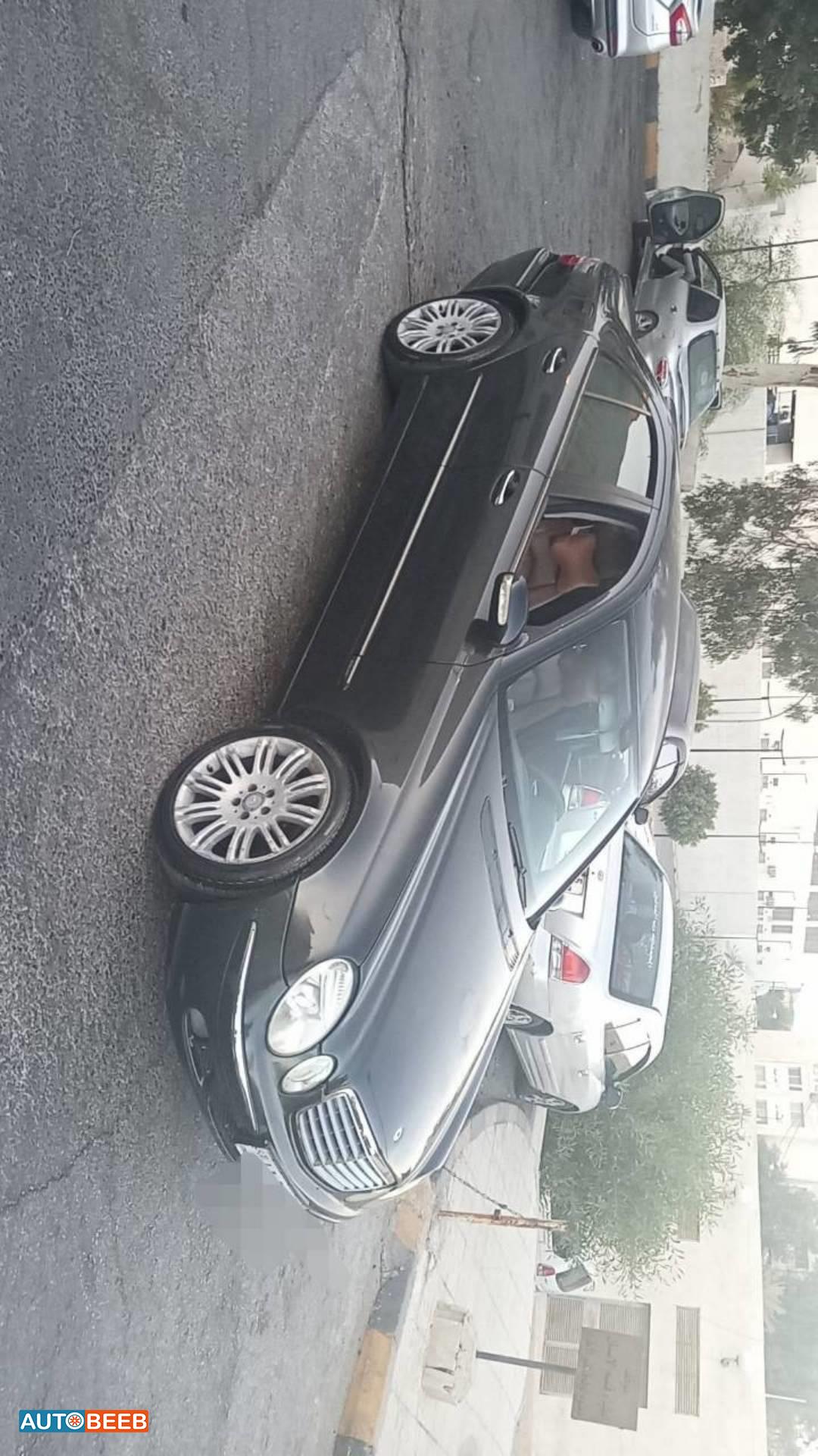 Mercedes Benz E240 2003