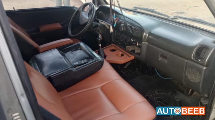 ميني باص هيونداي 1999