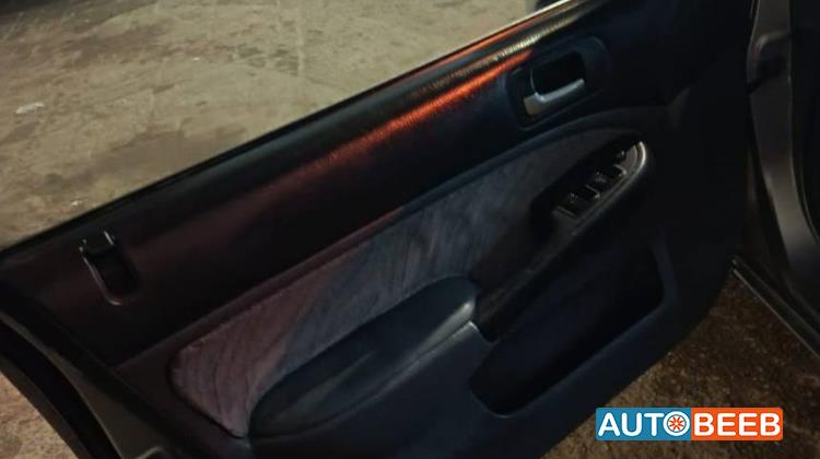 هوندا سيفيك 2001